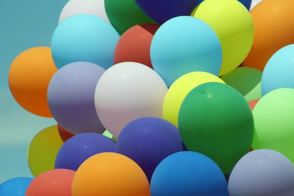 Montón de globos - standuppaddl para Pixabay.com